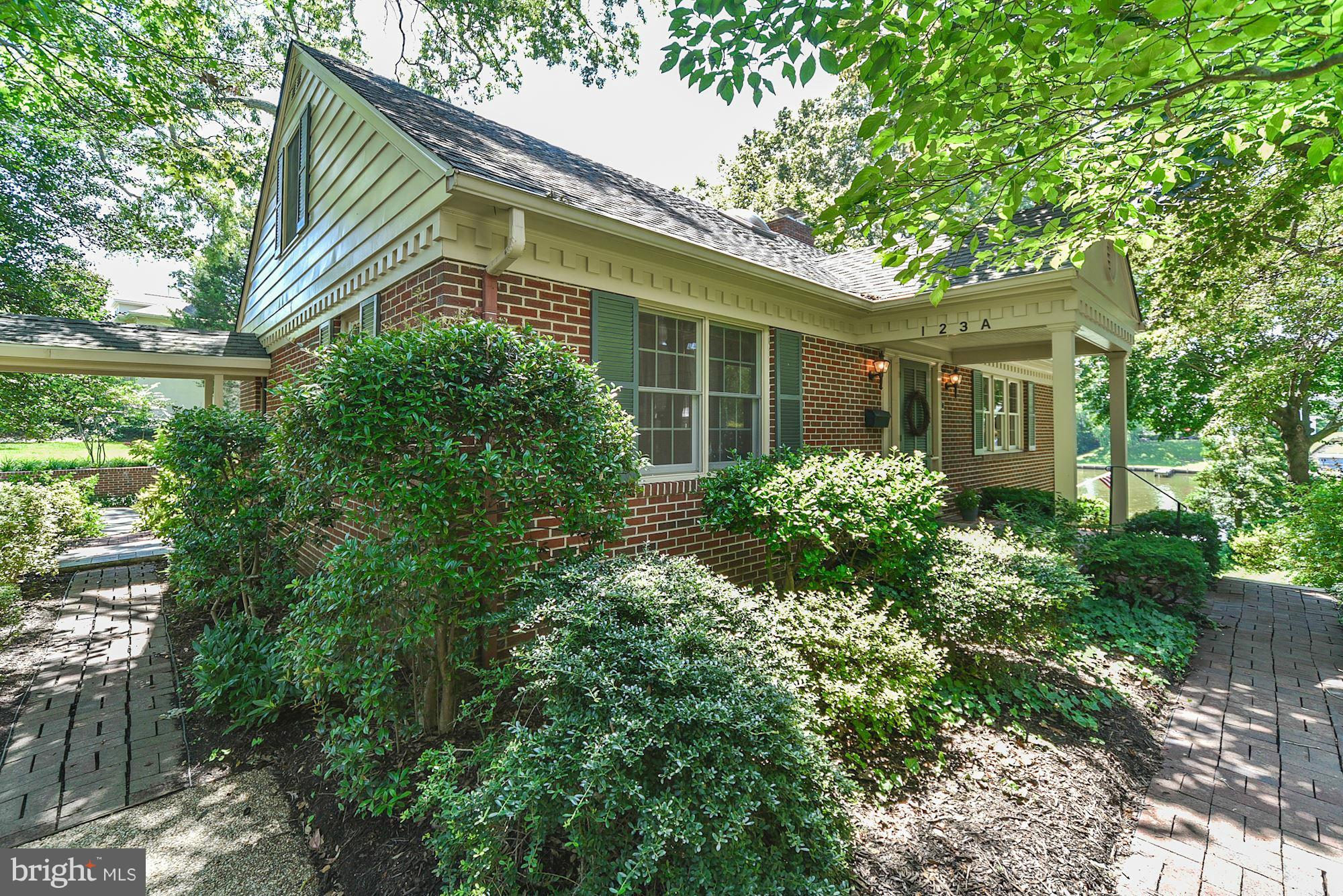 MURRAY HILL - Residential