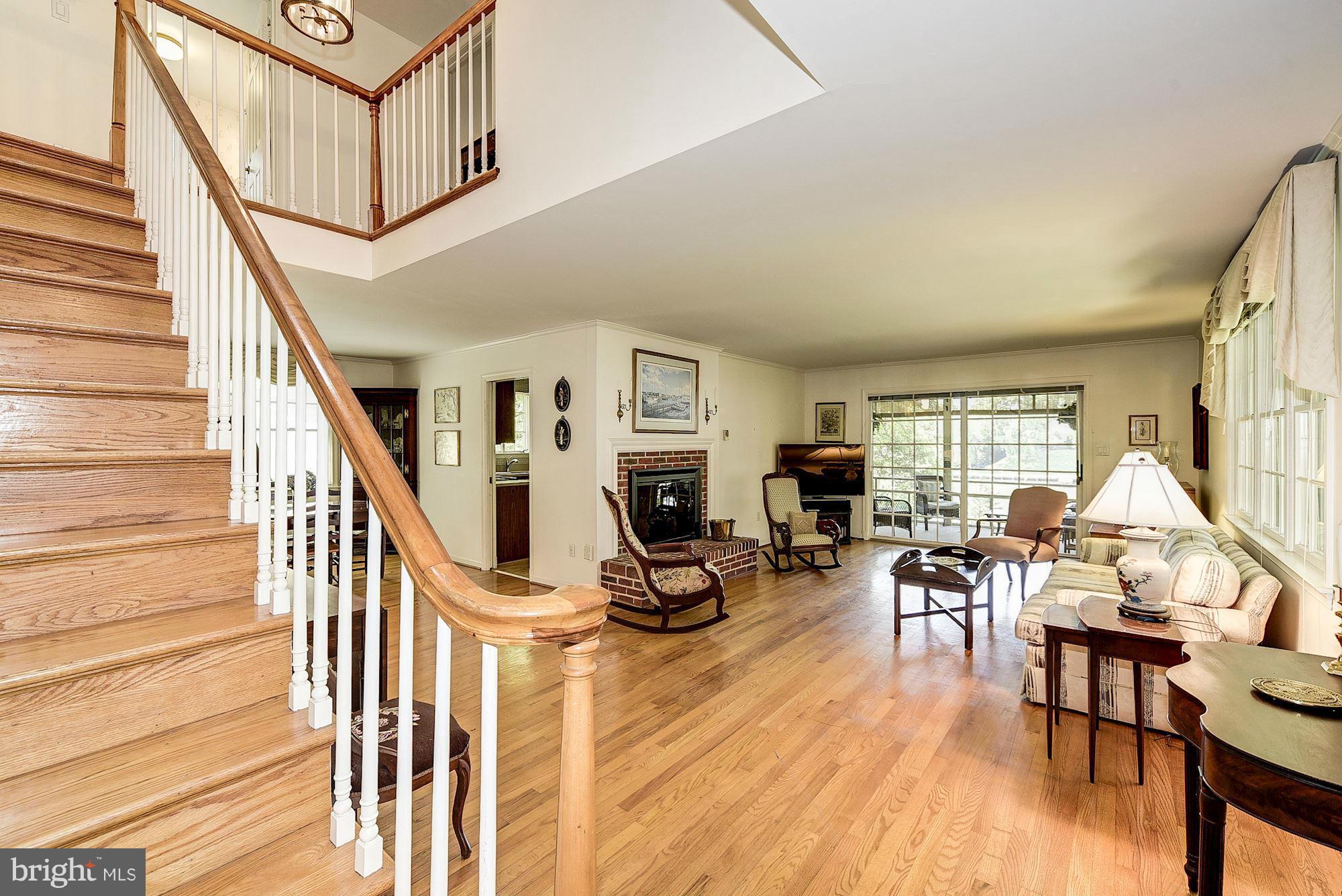 MURRAY HILL - Residential