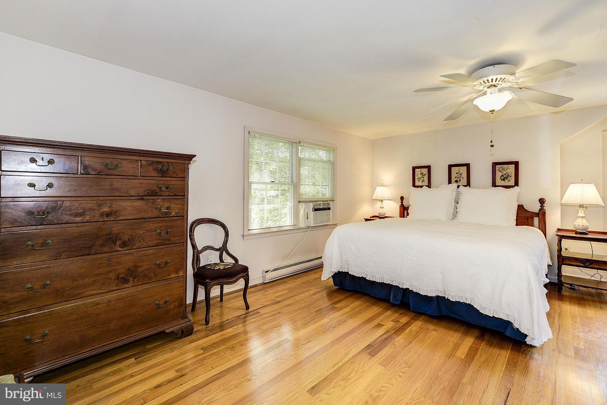 MURRAY HILL - Residential