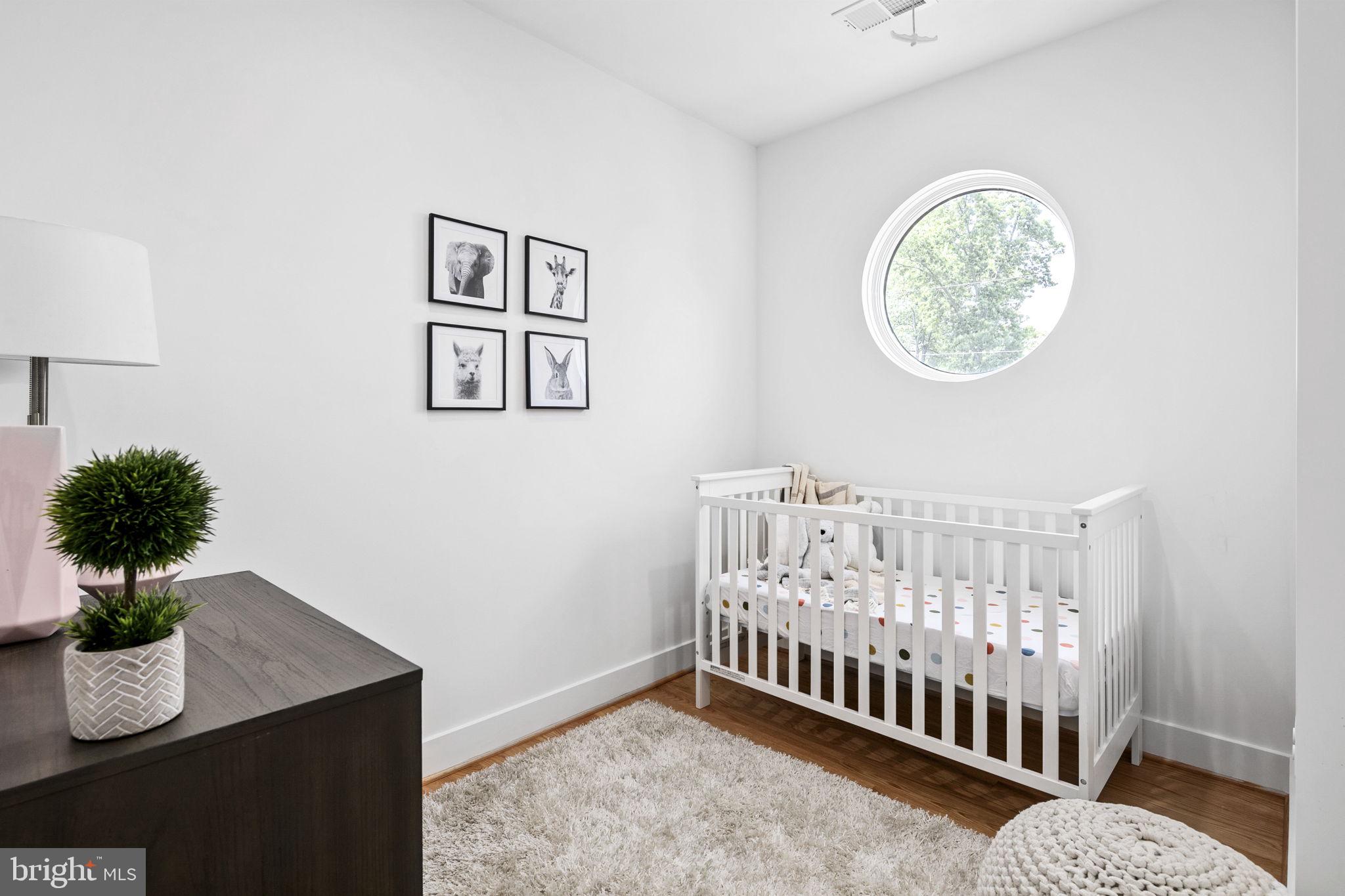 TARA - LEEWAY HEIGHTS - Residential