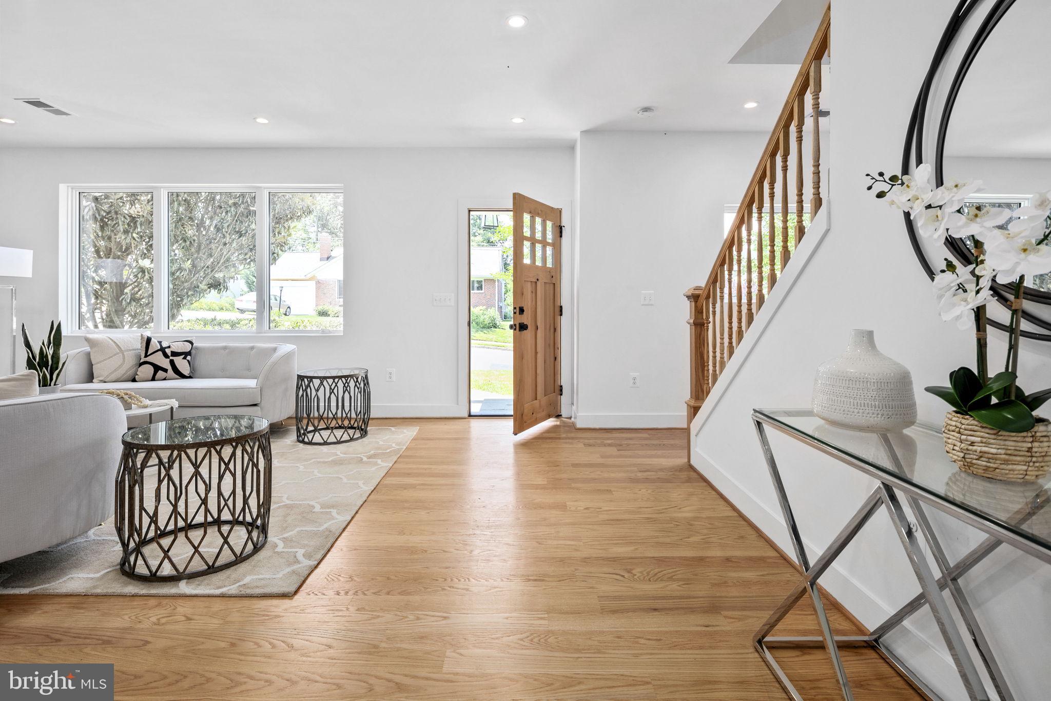 TARA - LEEWAY HEIGHTS - Residential