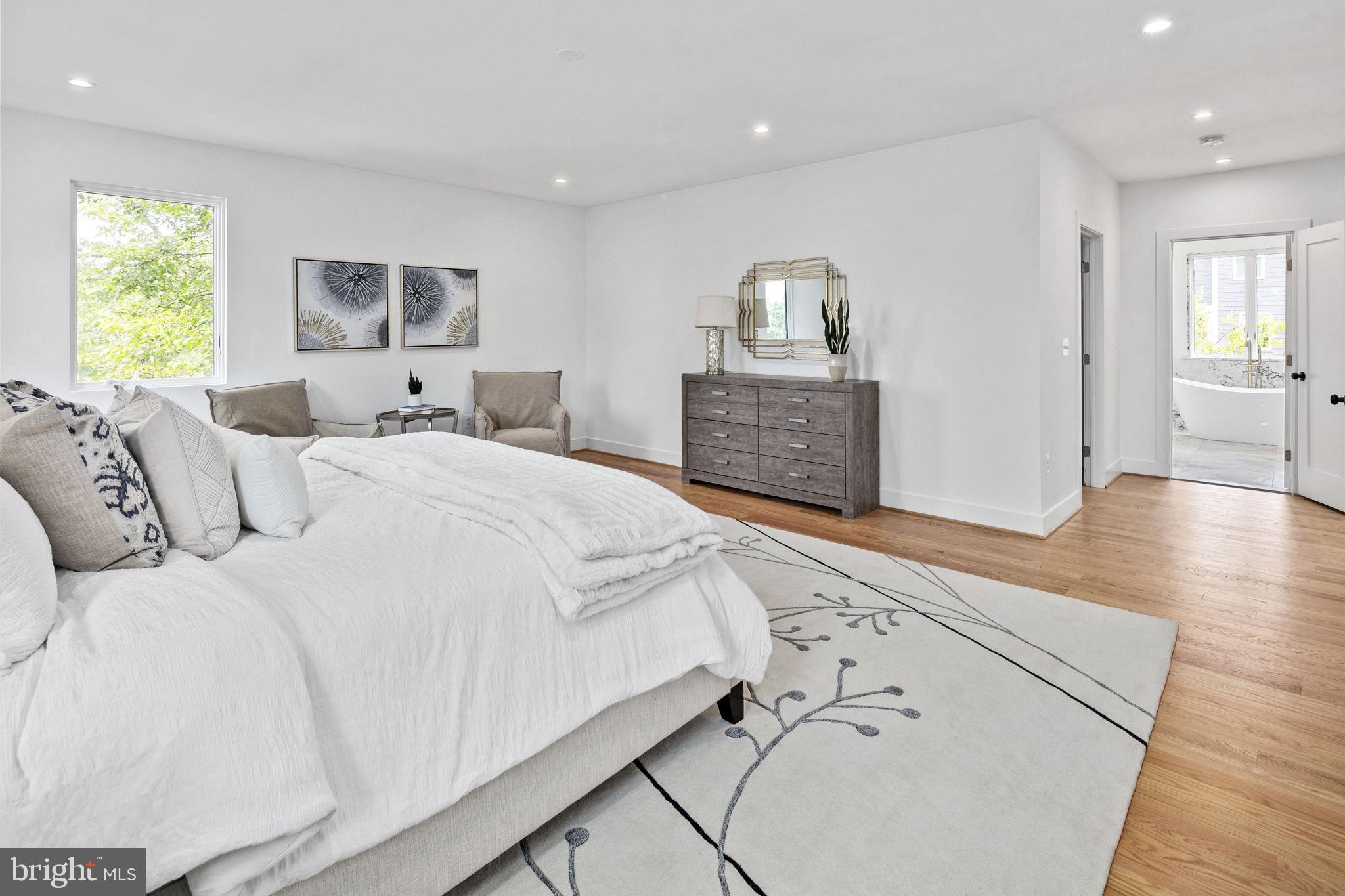 TARA - LEEWAY HEIGHTS - Residential