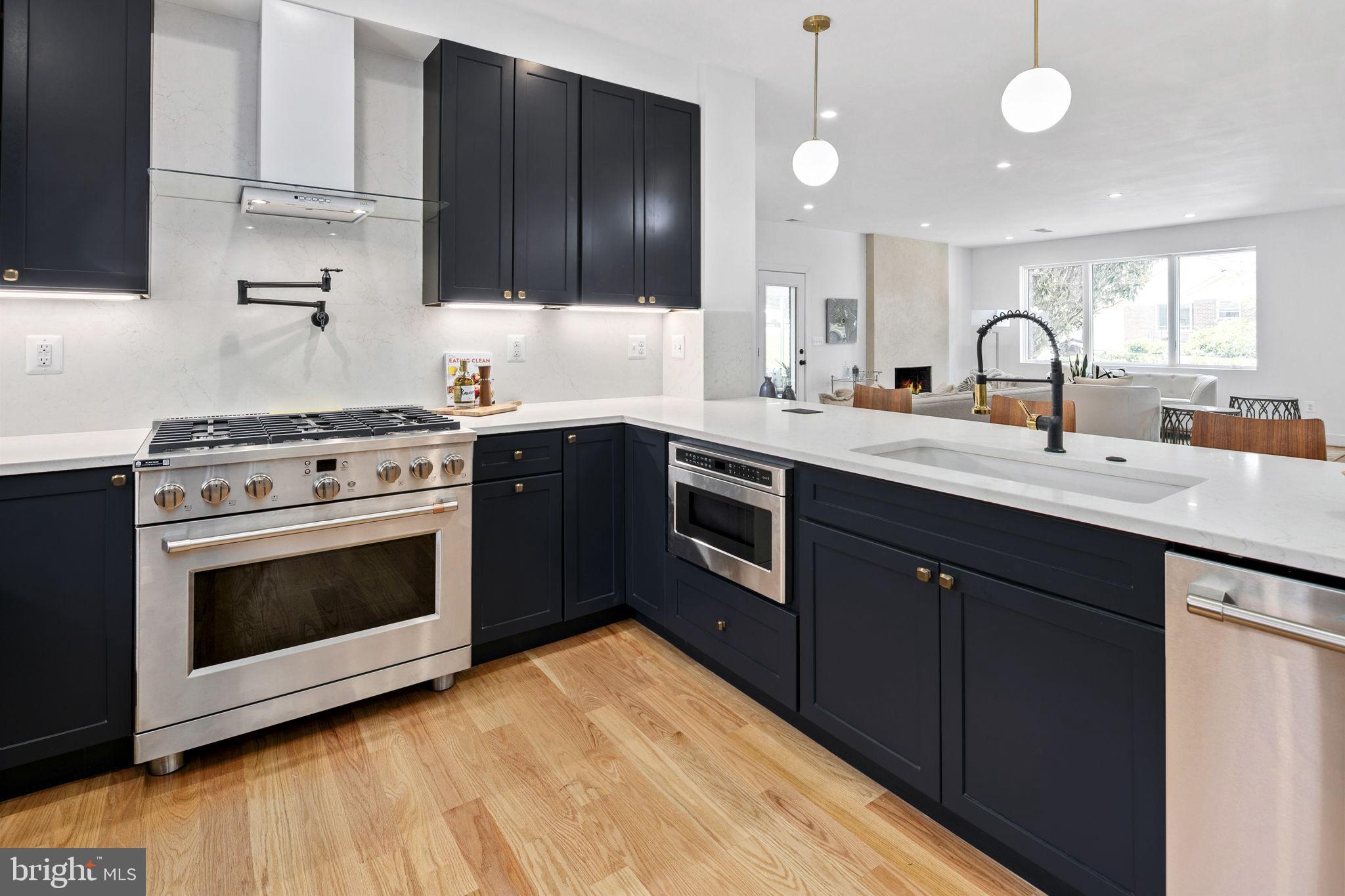 TARA - LEEWAY HEIGHTS - Residential