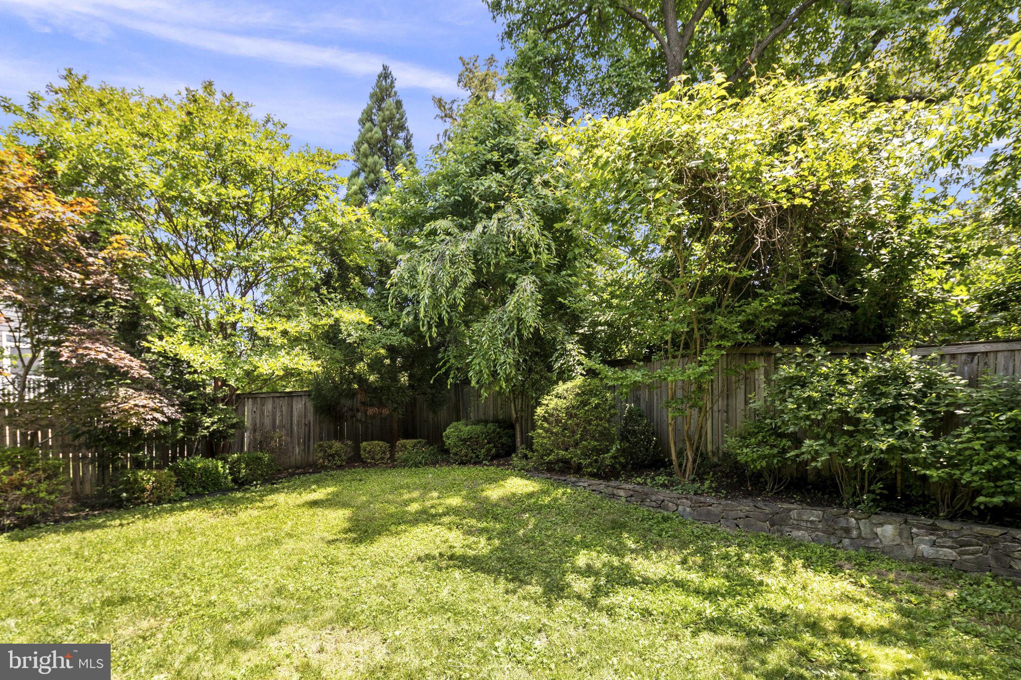 TARA - LEEWAY HEIGHTS - Residential