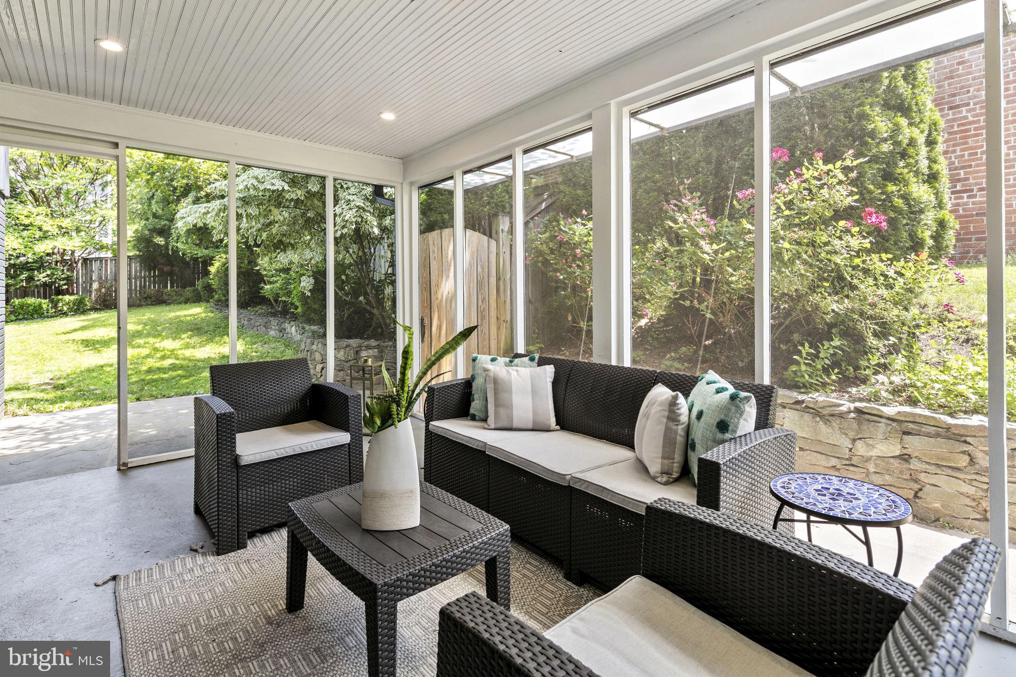 TARA - LEEWAY HEIGHTS - Residential