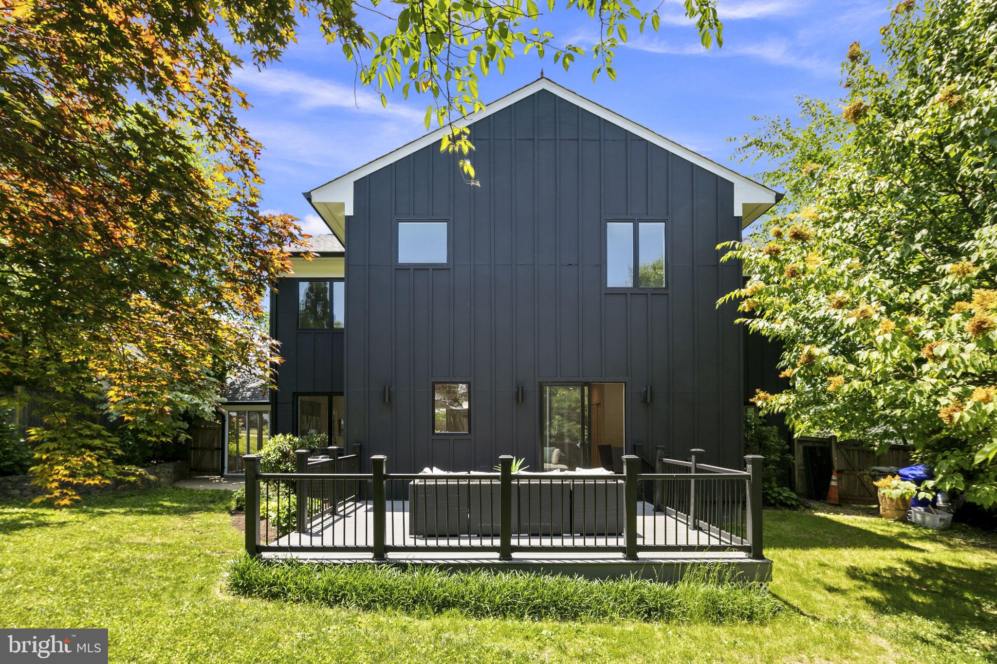 TARA - LEEWAY HEIGHTS - Residential