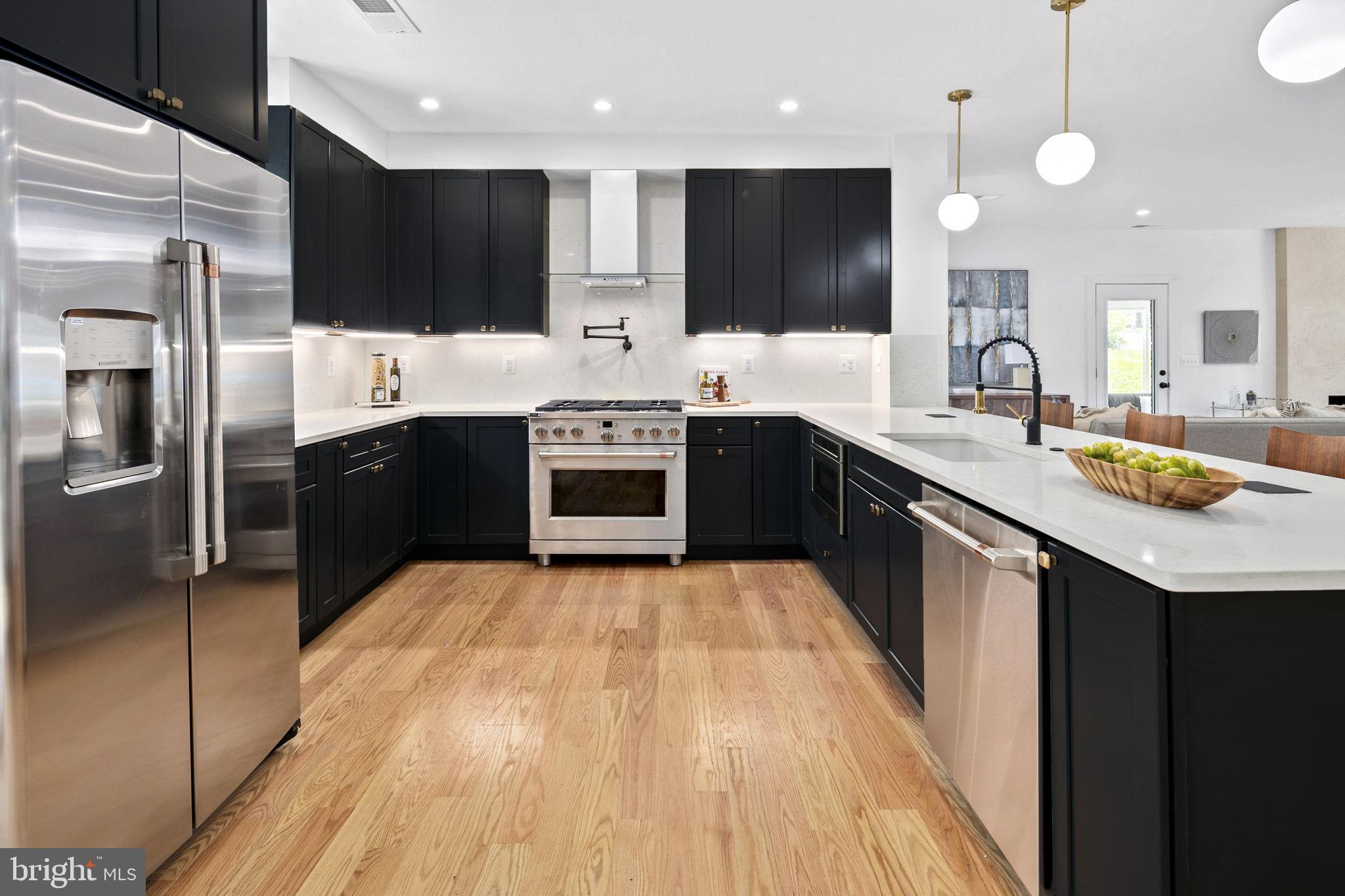 TARA - LEEWAY HEIGHTS - Residential