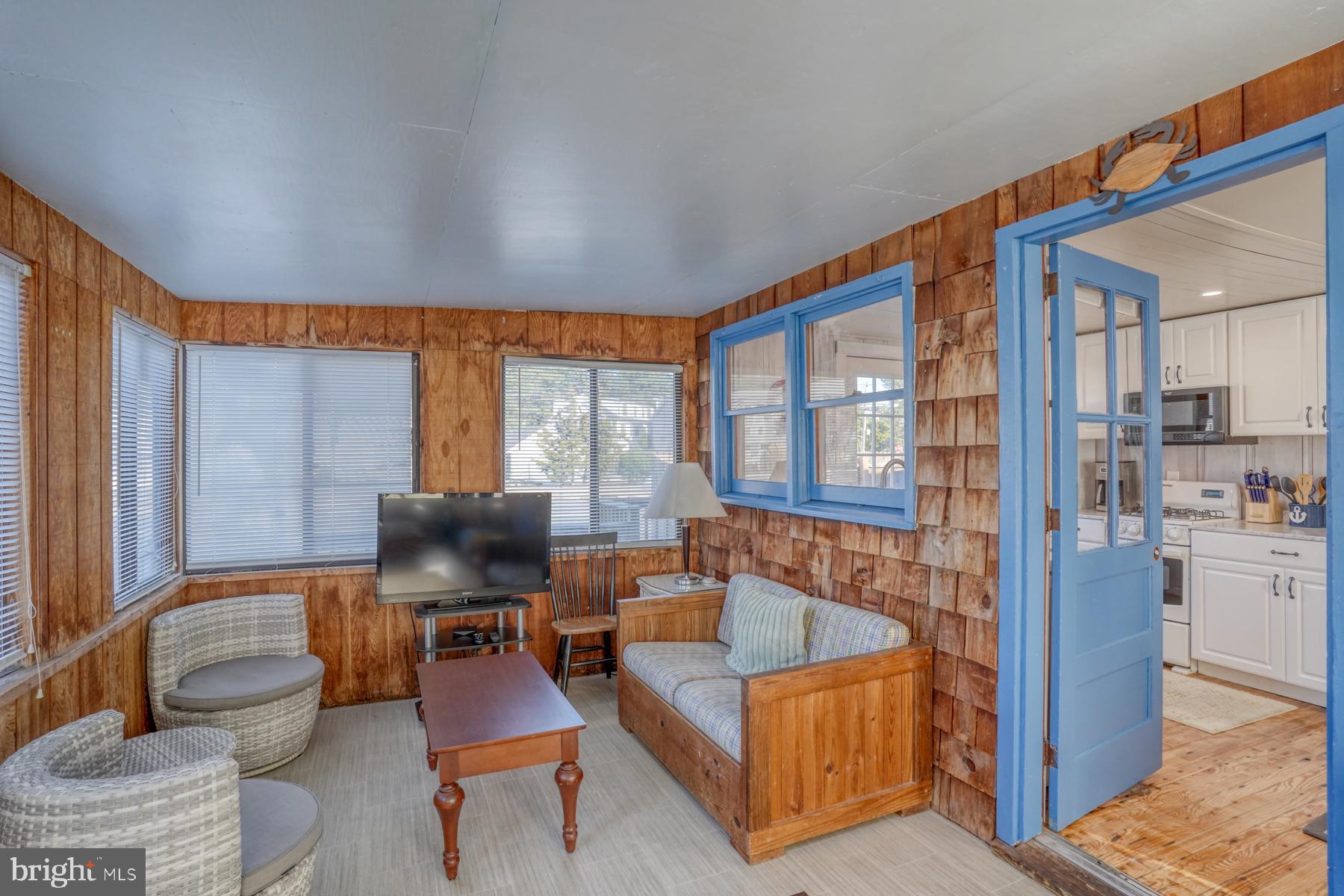 ANN ACRES - Residential