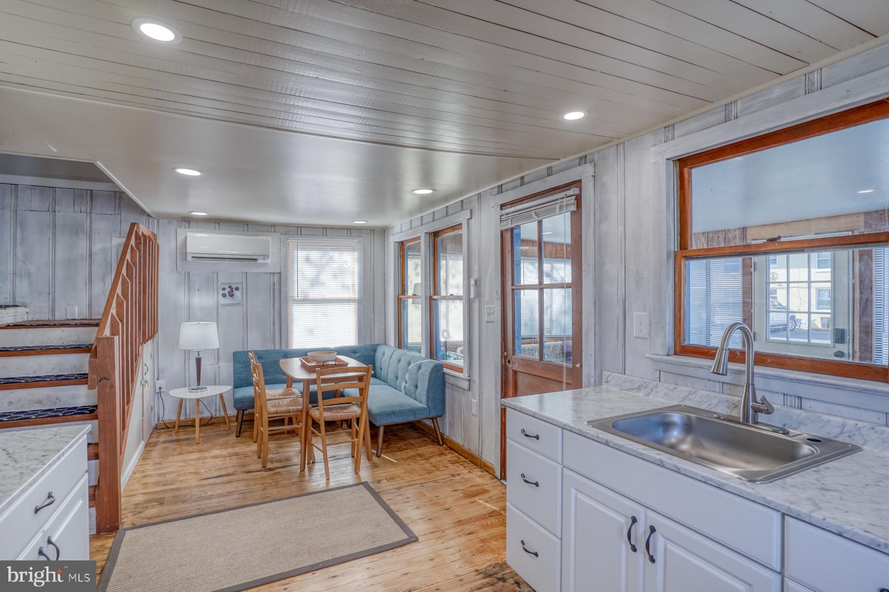 ANN ACRES - Residential