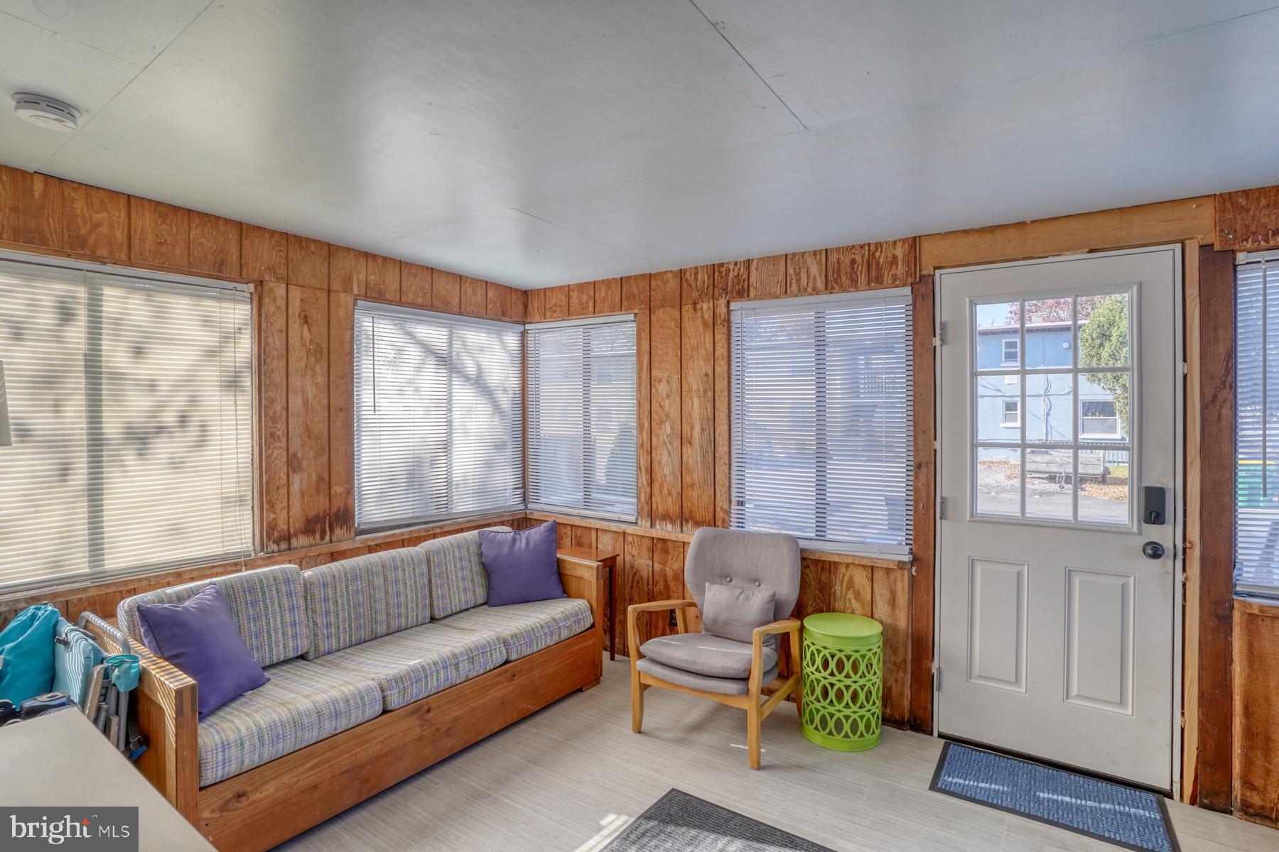 ANN ACRES - Residential