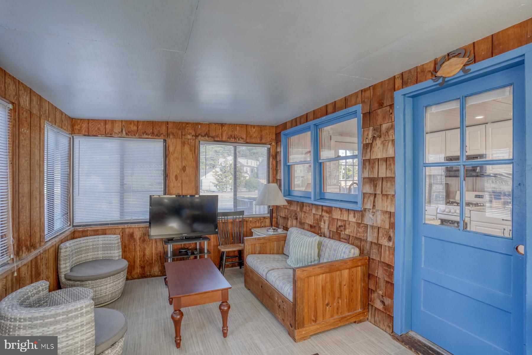 ANN ACRES - Residential