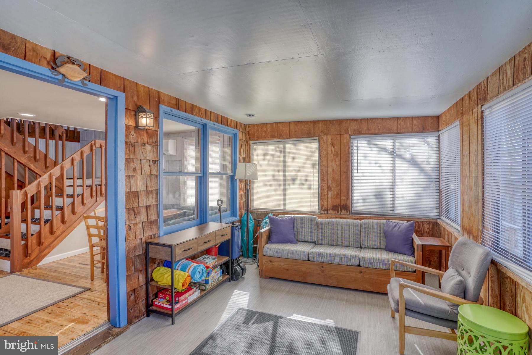 ANN ACRES - Residential