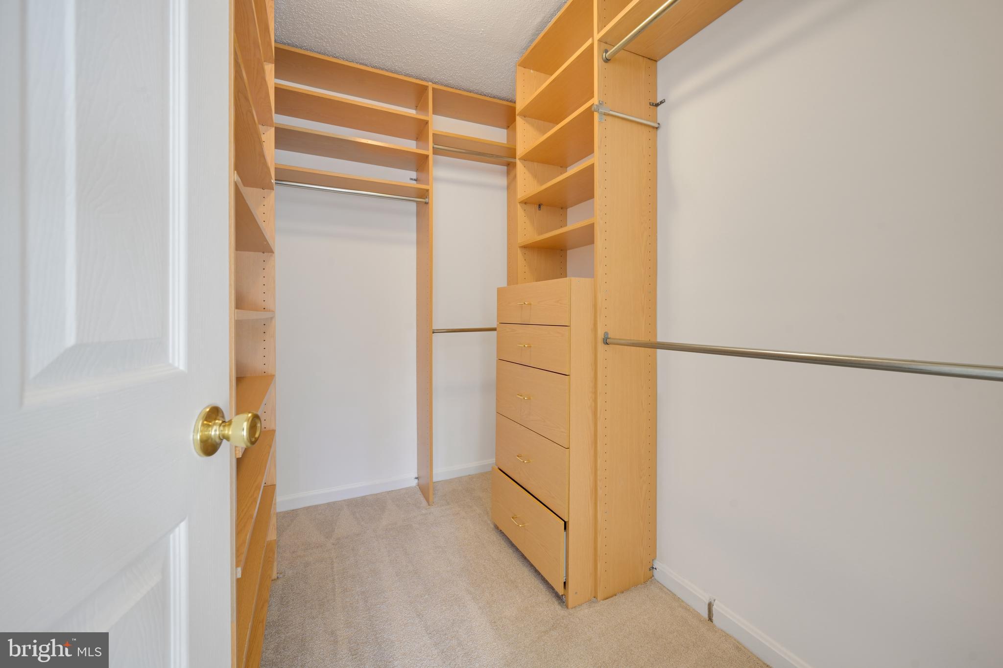 DECOVERLY - Residential