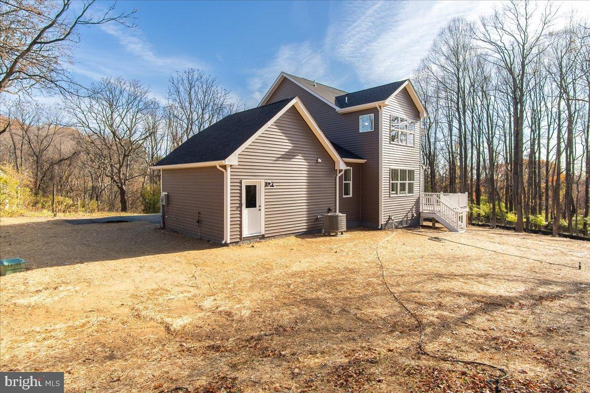 VISTAS ON CHESTNUT HILL - Residential