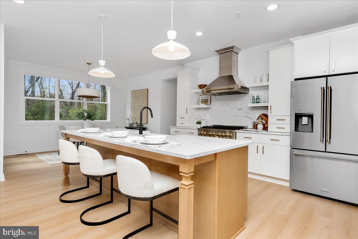 VISTAS ON CHESTNUT HILL - Residential