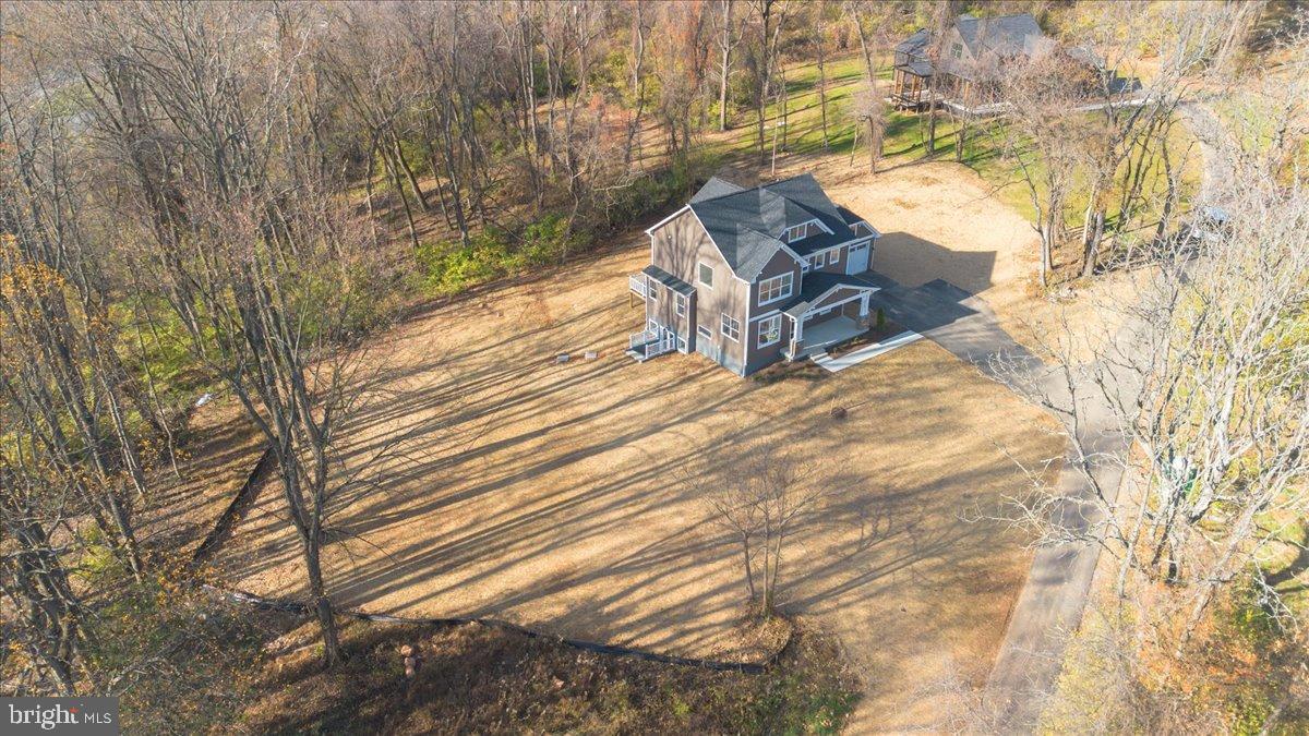 VISTAS ON CHESTNUT HILL - Residential