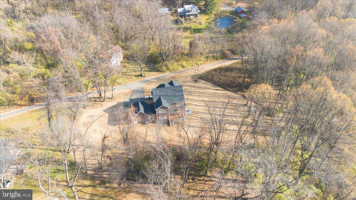 VISTAS ON CHESTNUT HILL - Residential