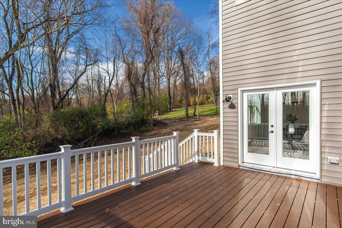 VISTAS ON CHESTNUT HILL - Residential