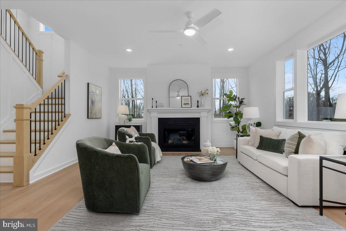 VISTAS ON CHESTNUT HILL - Residential