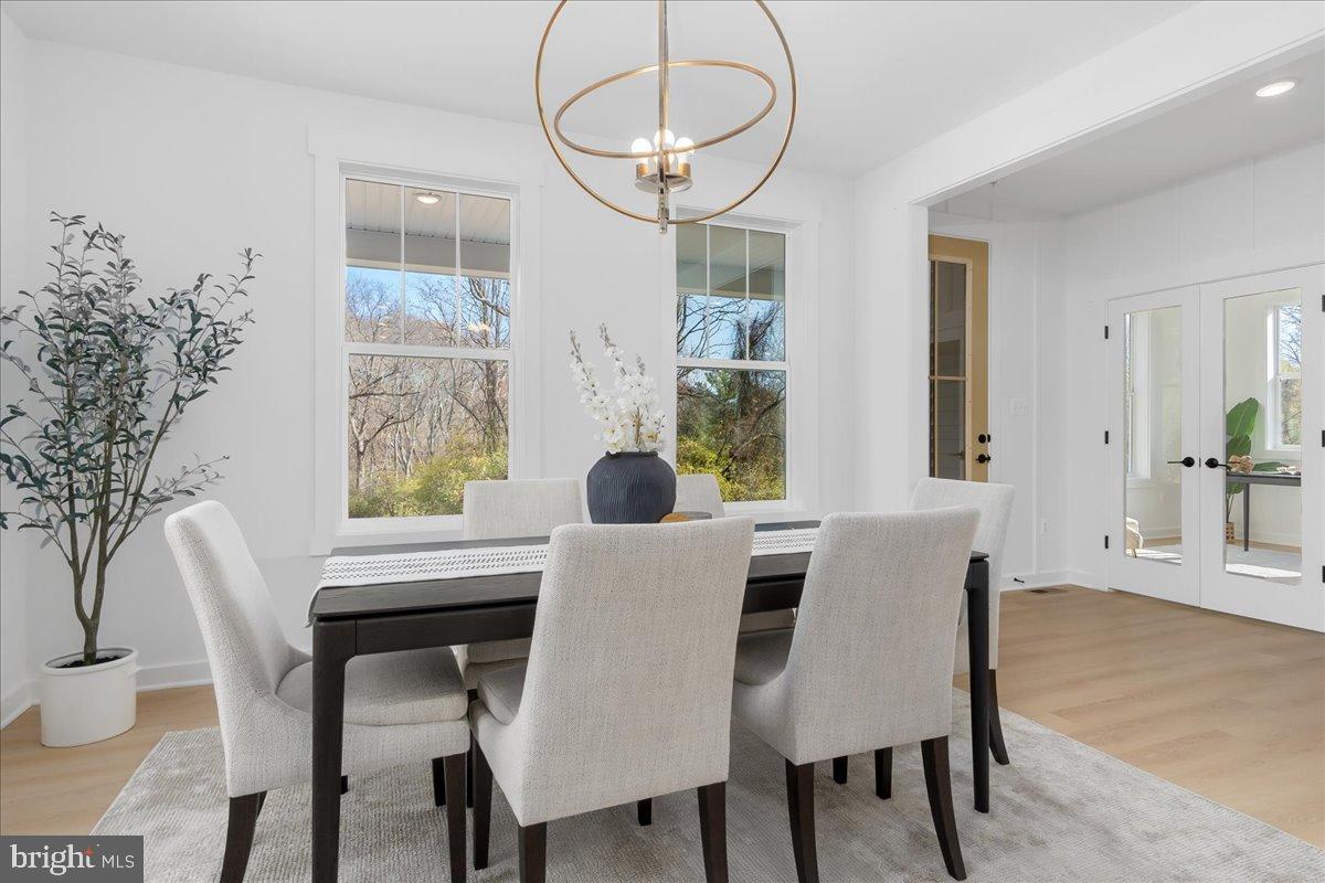 VISTAS ON CHESTNUT HILL - Residential