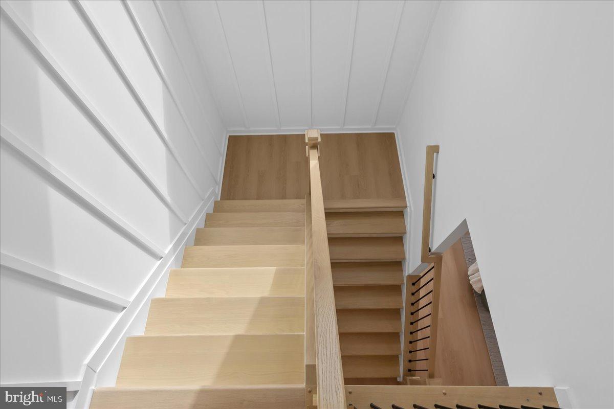 VISTAS ON CHESTNUT HILL - Residential