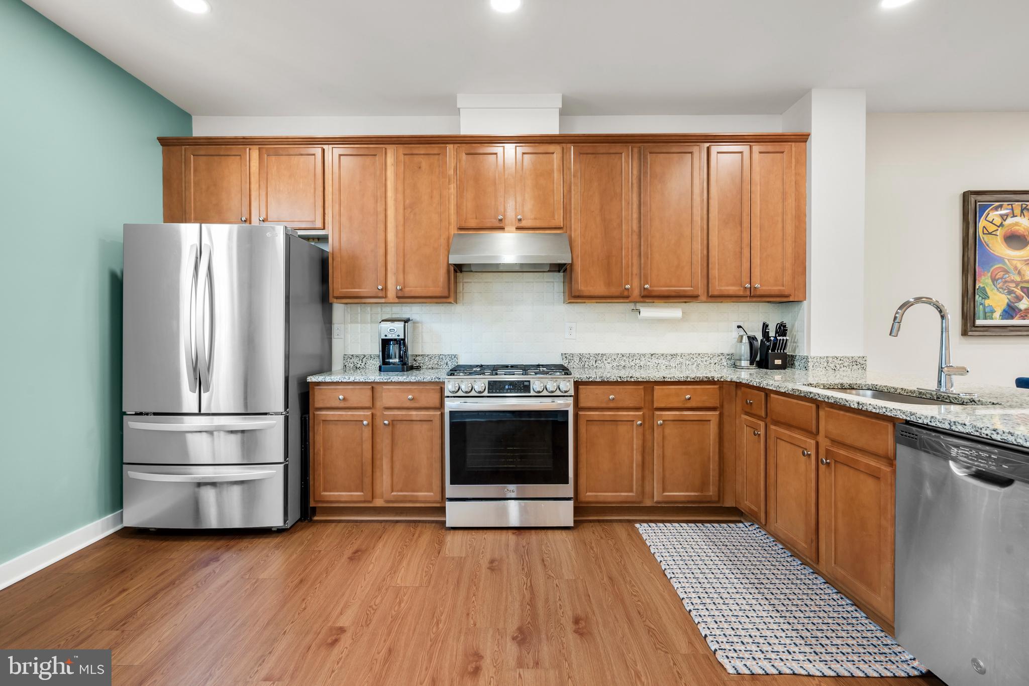 WATERSIDE - Residential