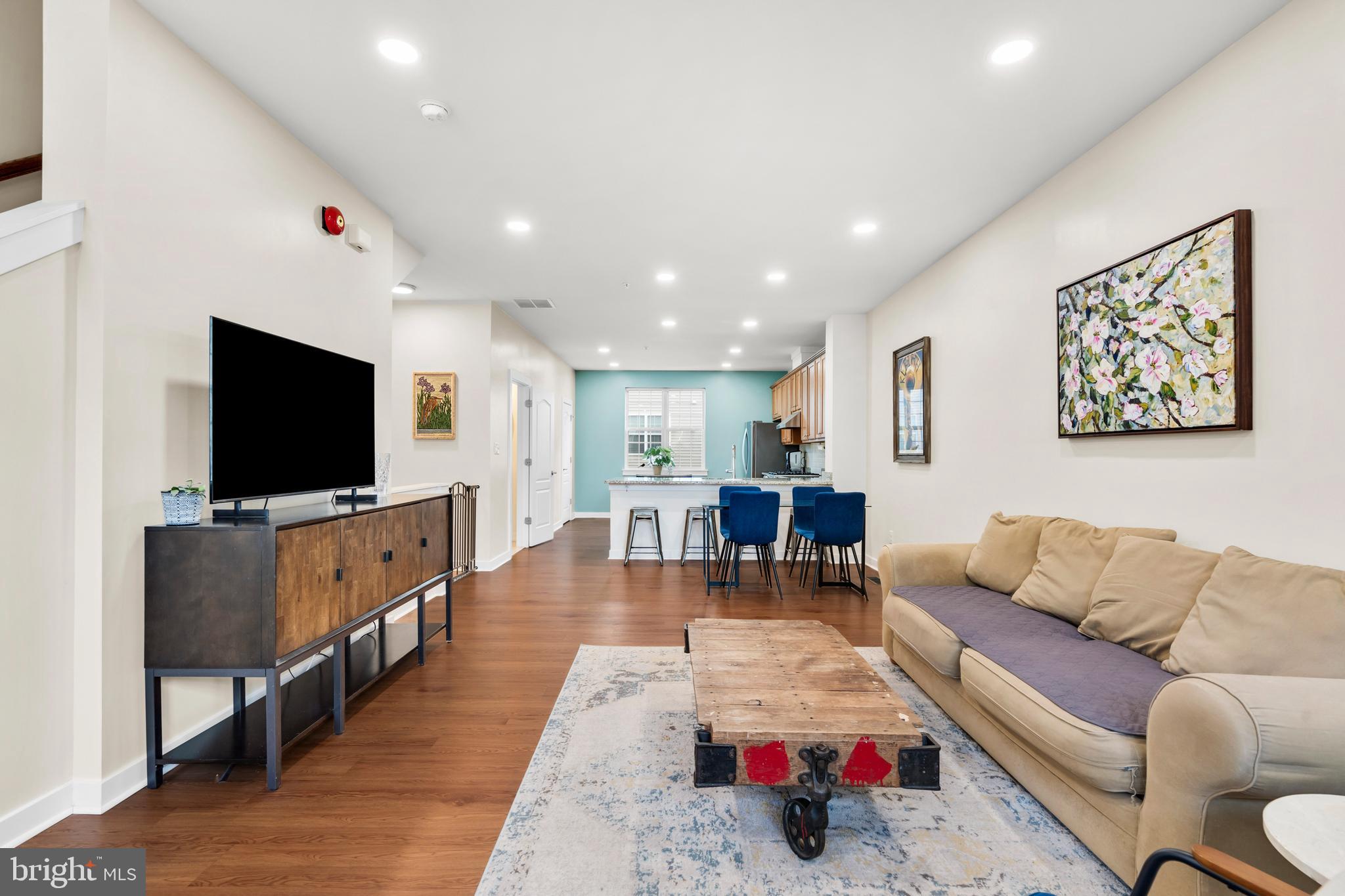 WATERSIDE - Residential