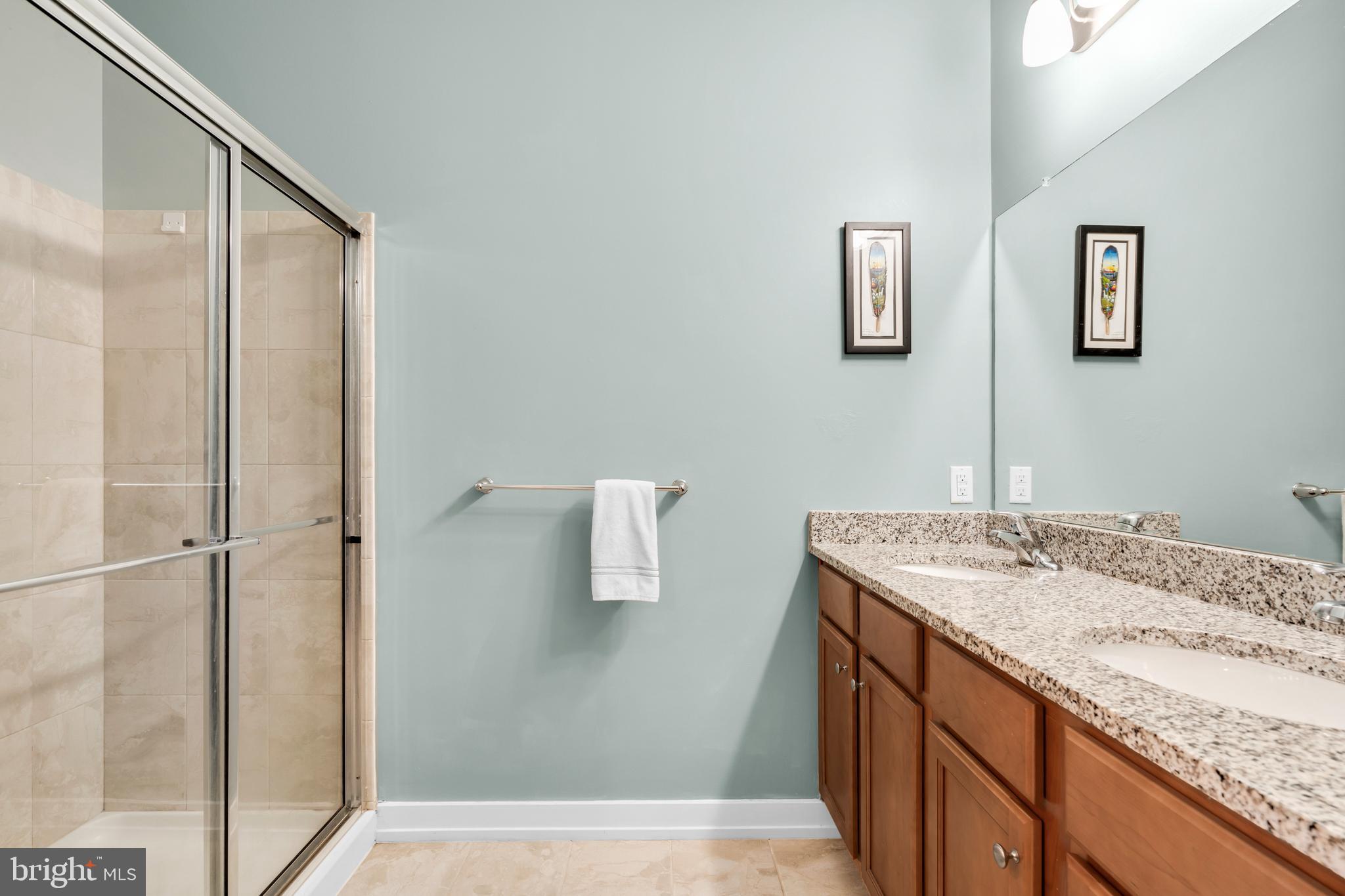 WATERSIDE - Residential