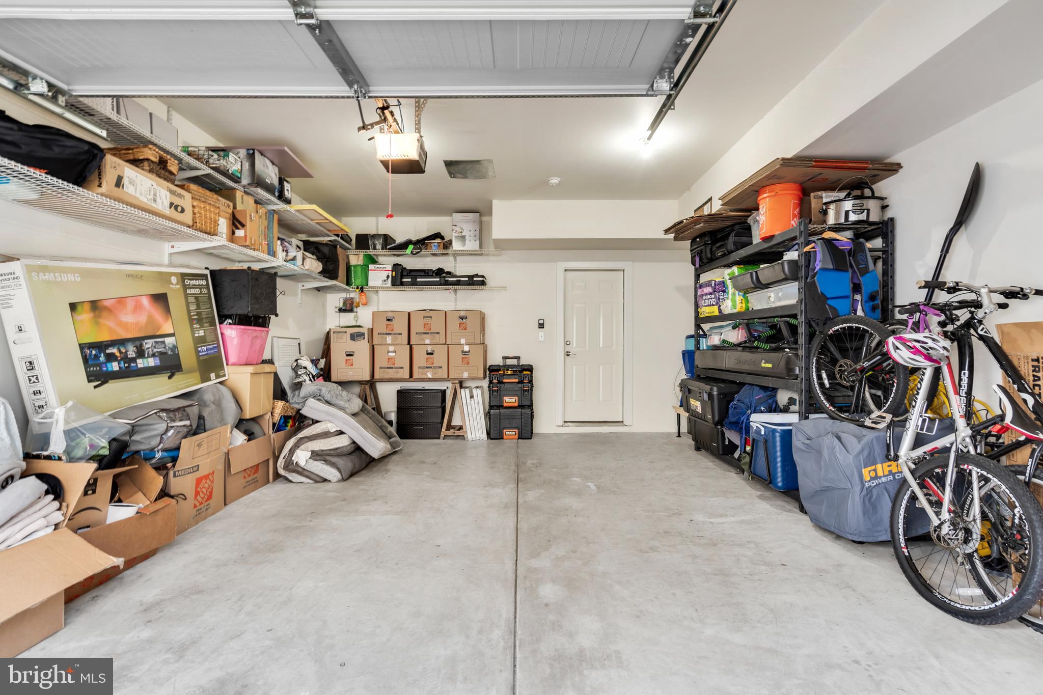 WATERSIDE - Residential