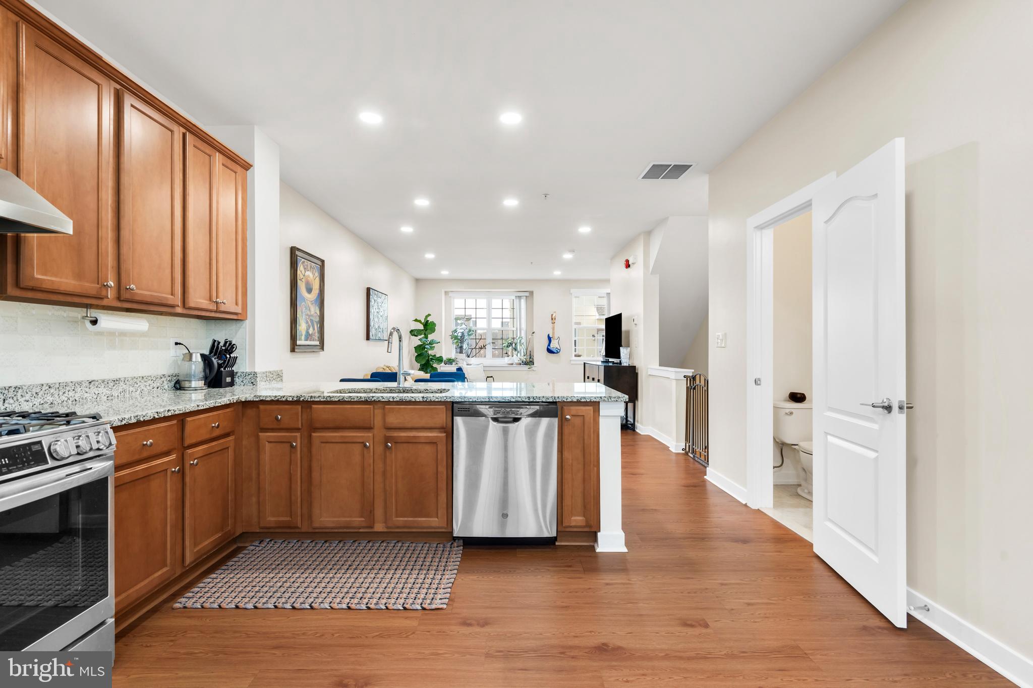 WATERSIDE - Residential