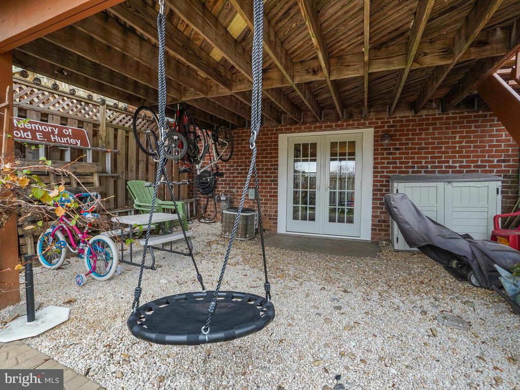 WHITTIER - Residential