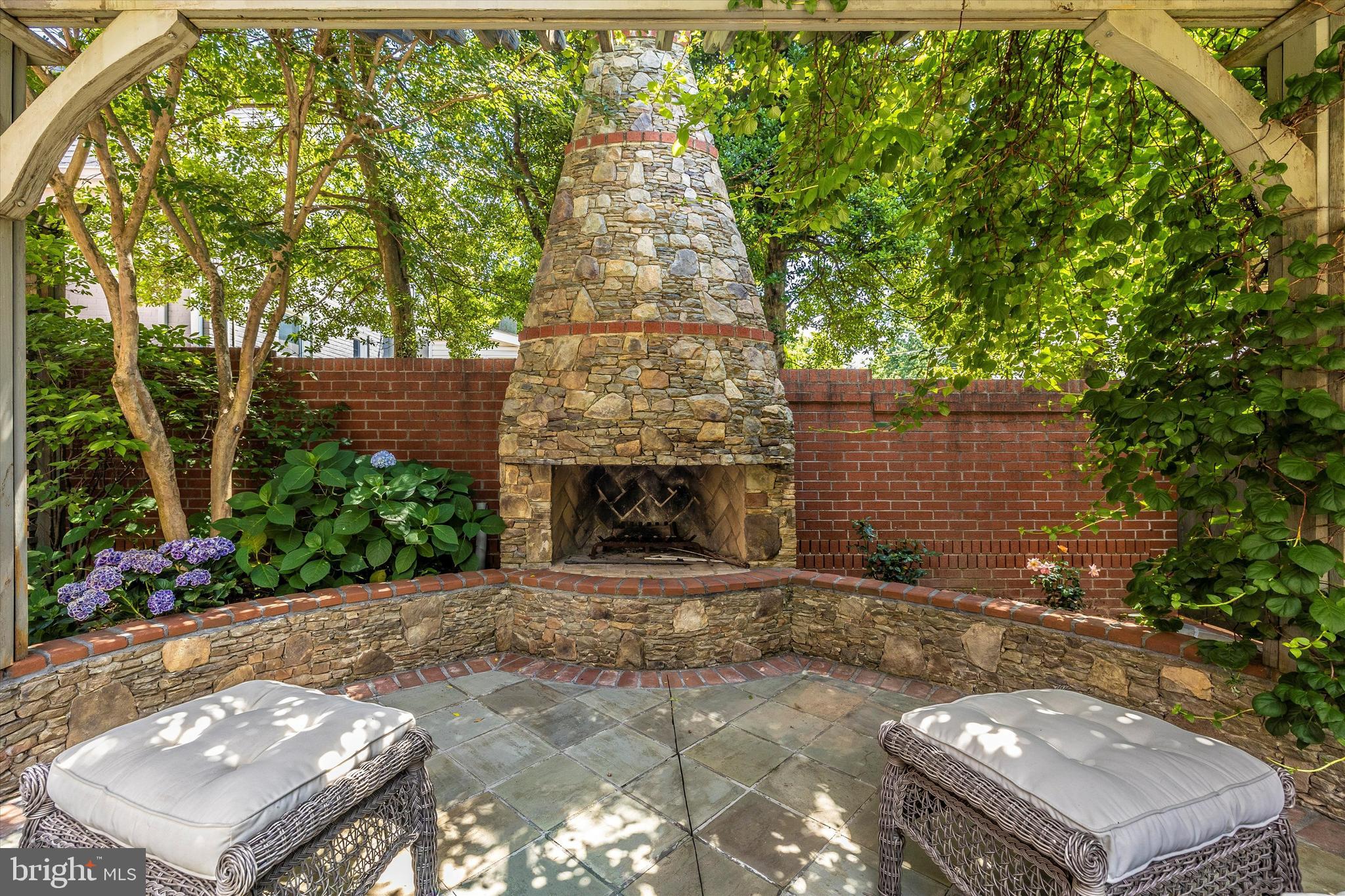 BAKER PARK - Residential