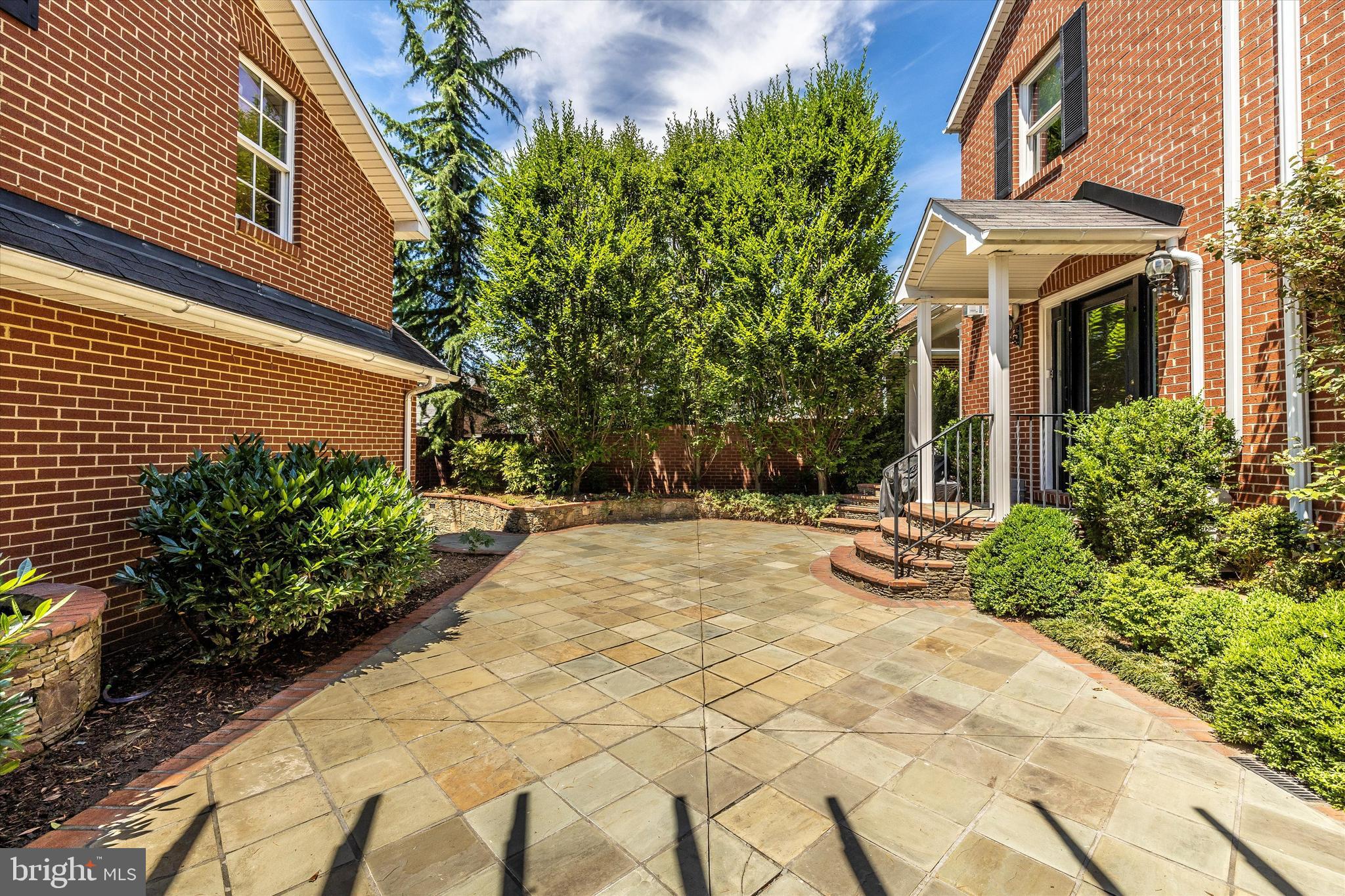 BAKER PARK - Residential