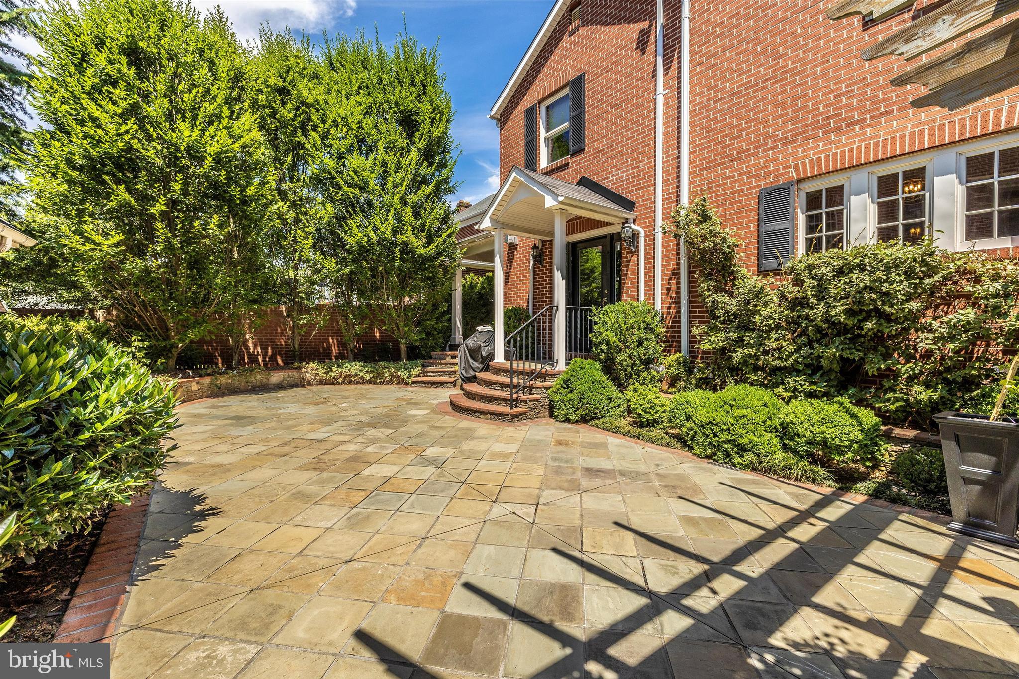 BAKER PARK - Residential