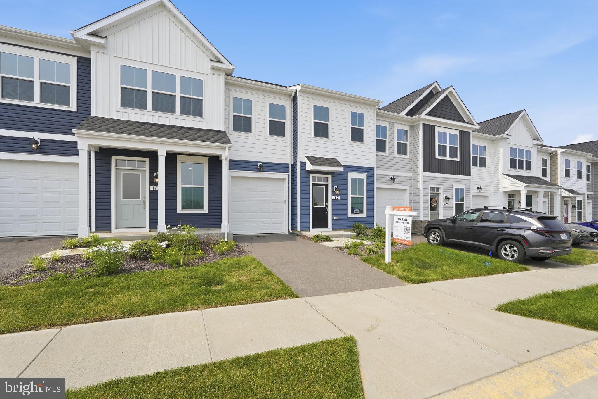 117 CASTAWAY PLACE