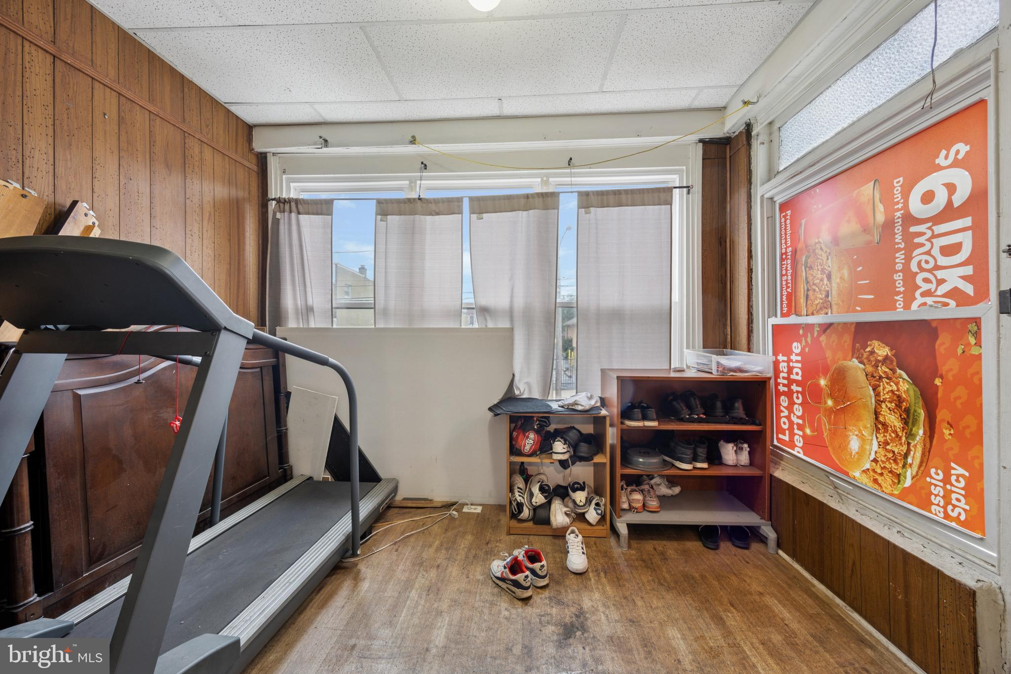 PHILADELPHIA (WEST) - Residential