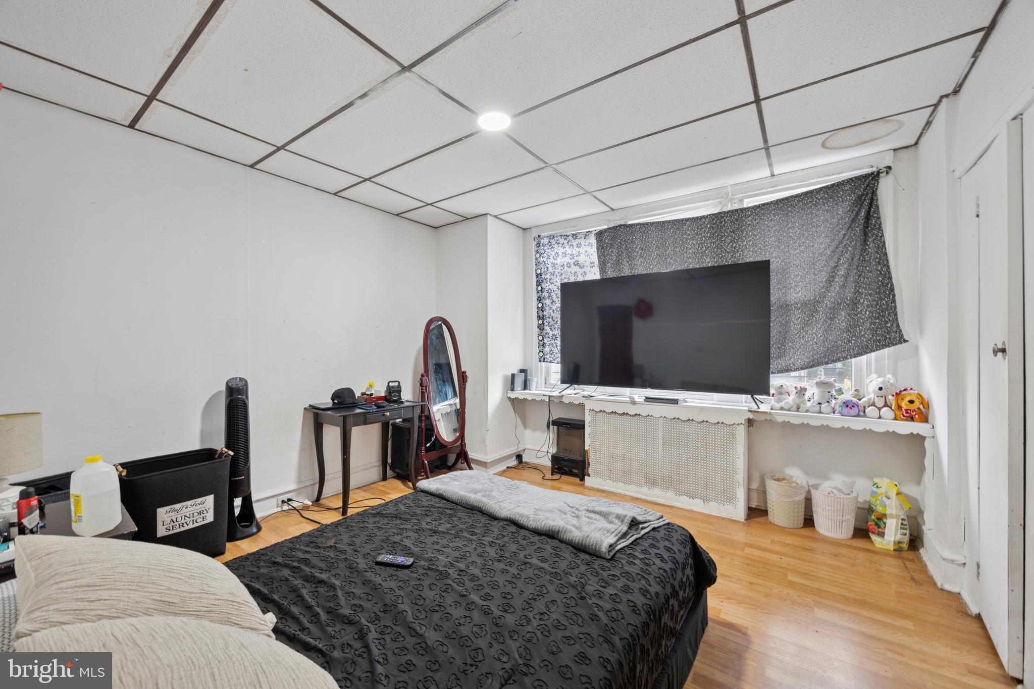 PHILADELPHIA (WEST) - Residential