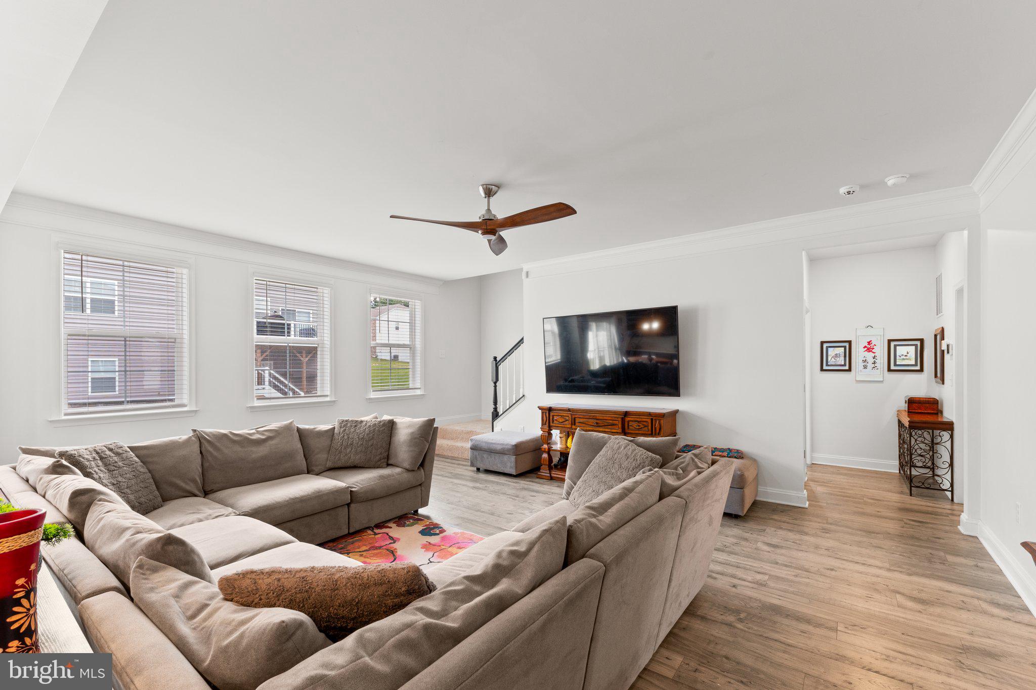 SHELTON KNOLLS - Residential Lease