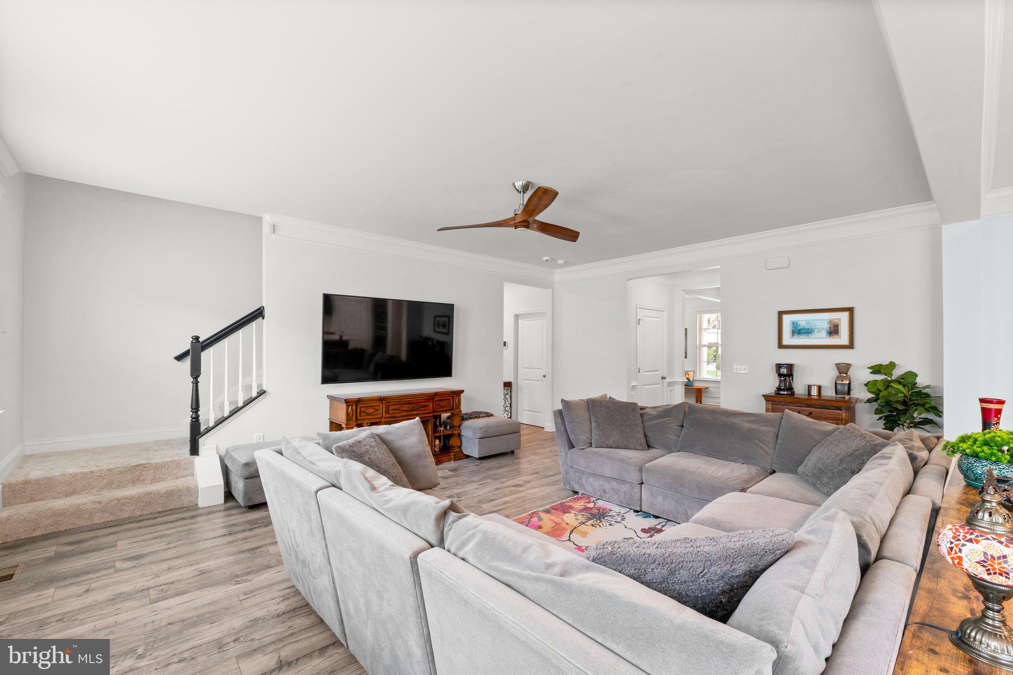 SHELTON KNOLLS - Residential Lease