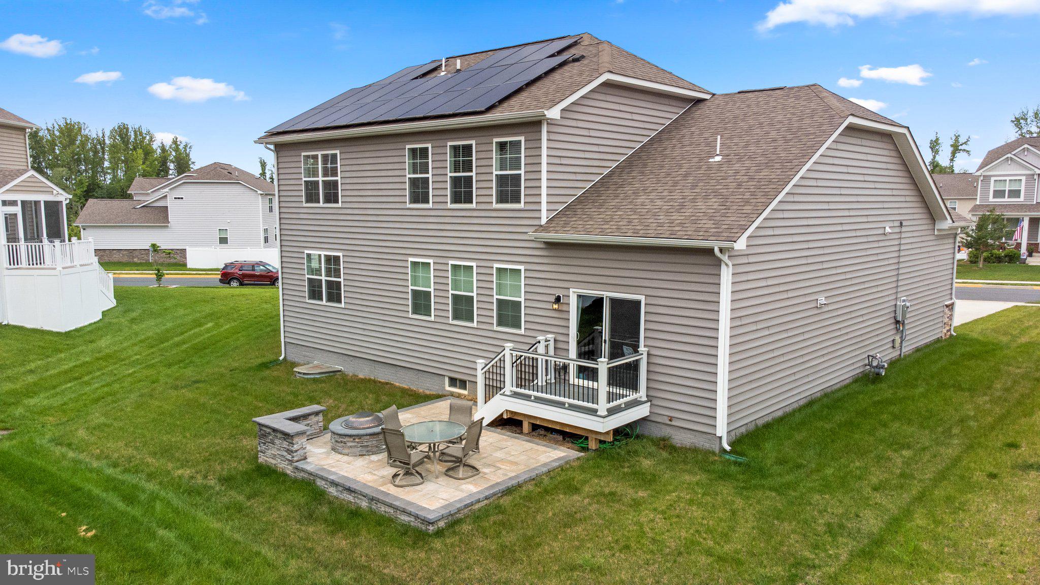 SHELTON KNOLLS - Residential Lease