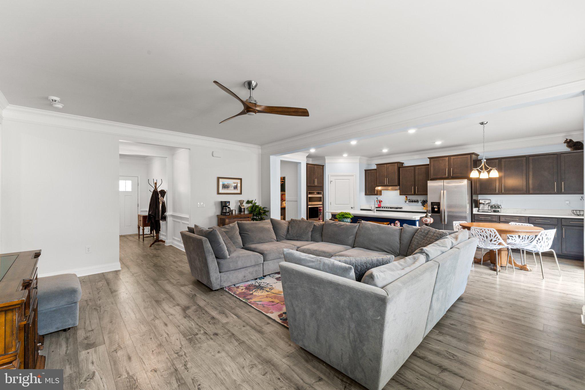 SHELTON KNOLLS - Residential Lease