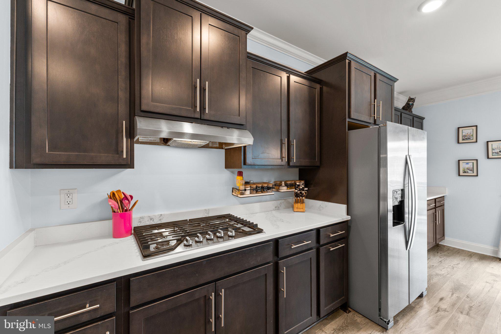 SHELTON KNOLLS - Residential Lease