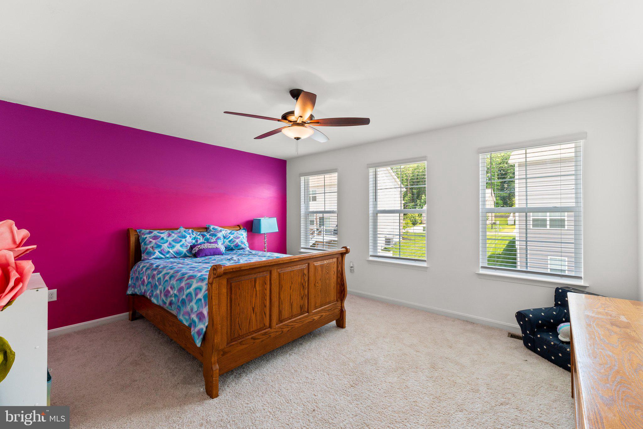 SHELTON KNOLLS - Residential Lease