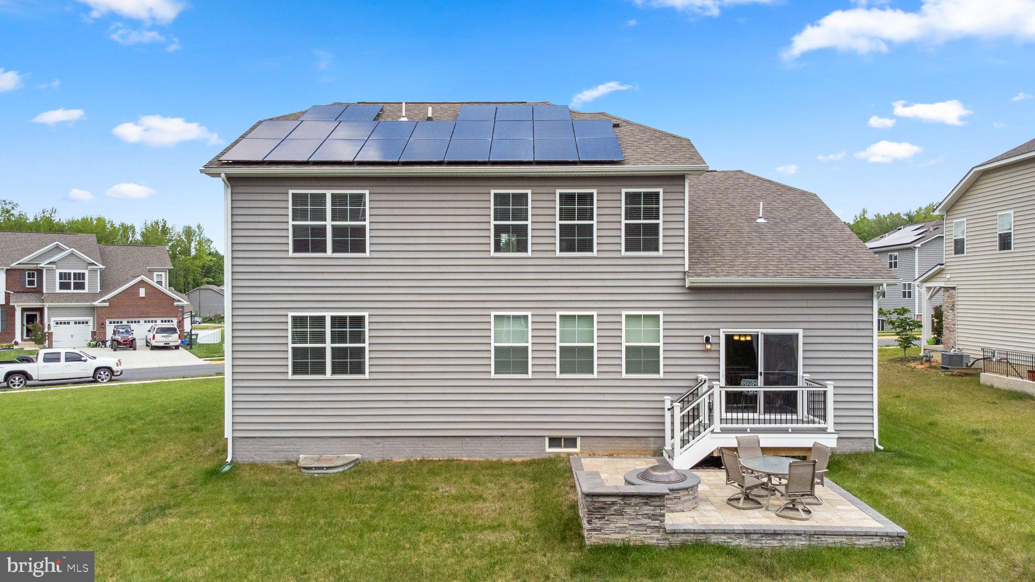 SHELTON KNOLLS - Residential Lease