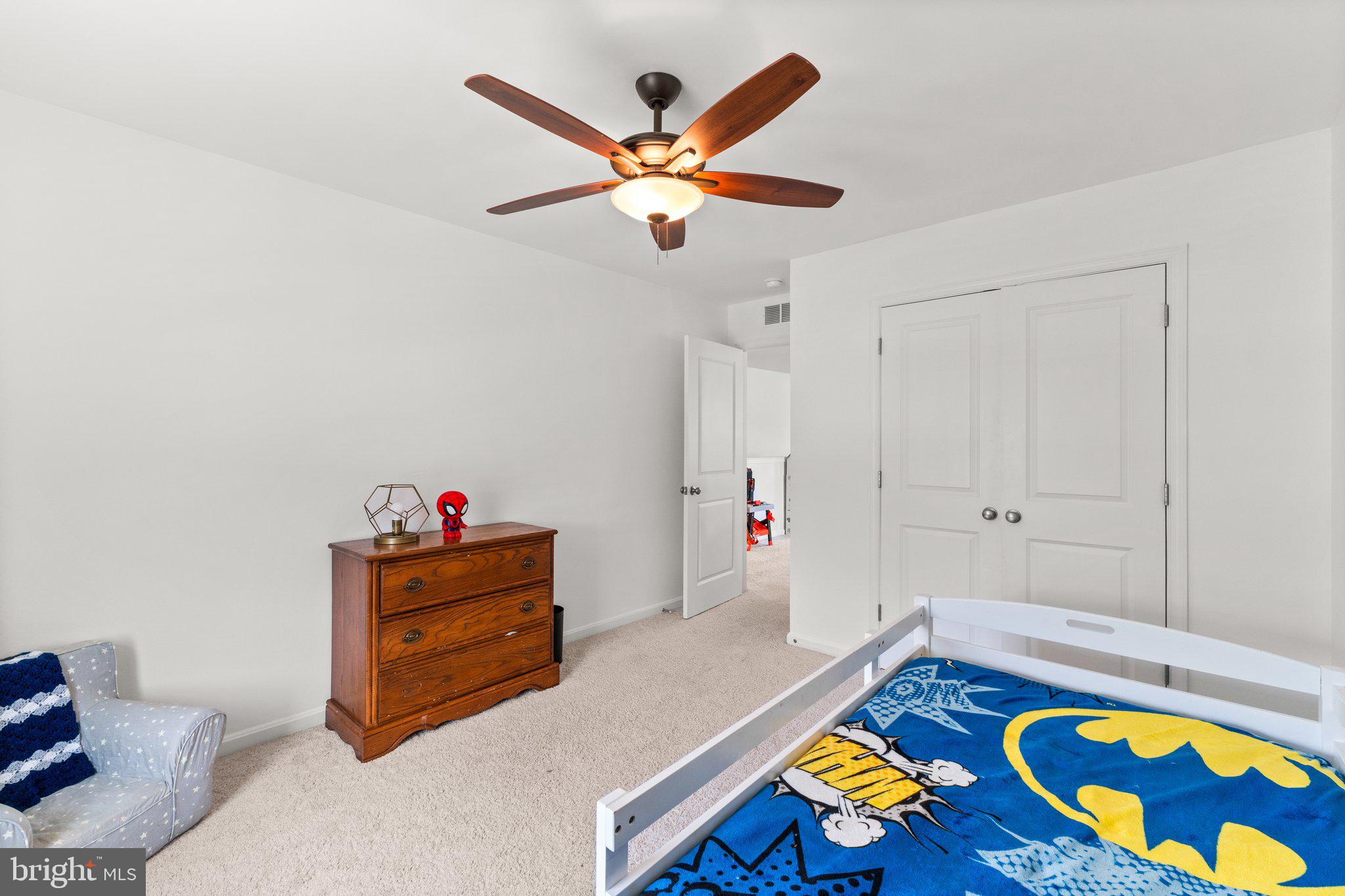 SHELTON KNOLLS - Residential Lease