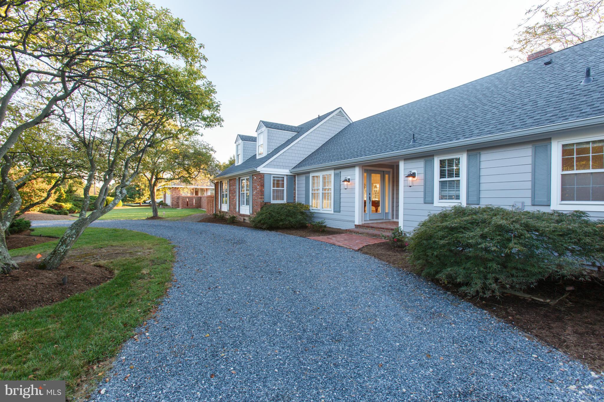 QUEEN ANNE COLONY - Residential