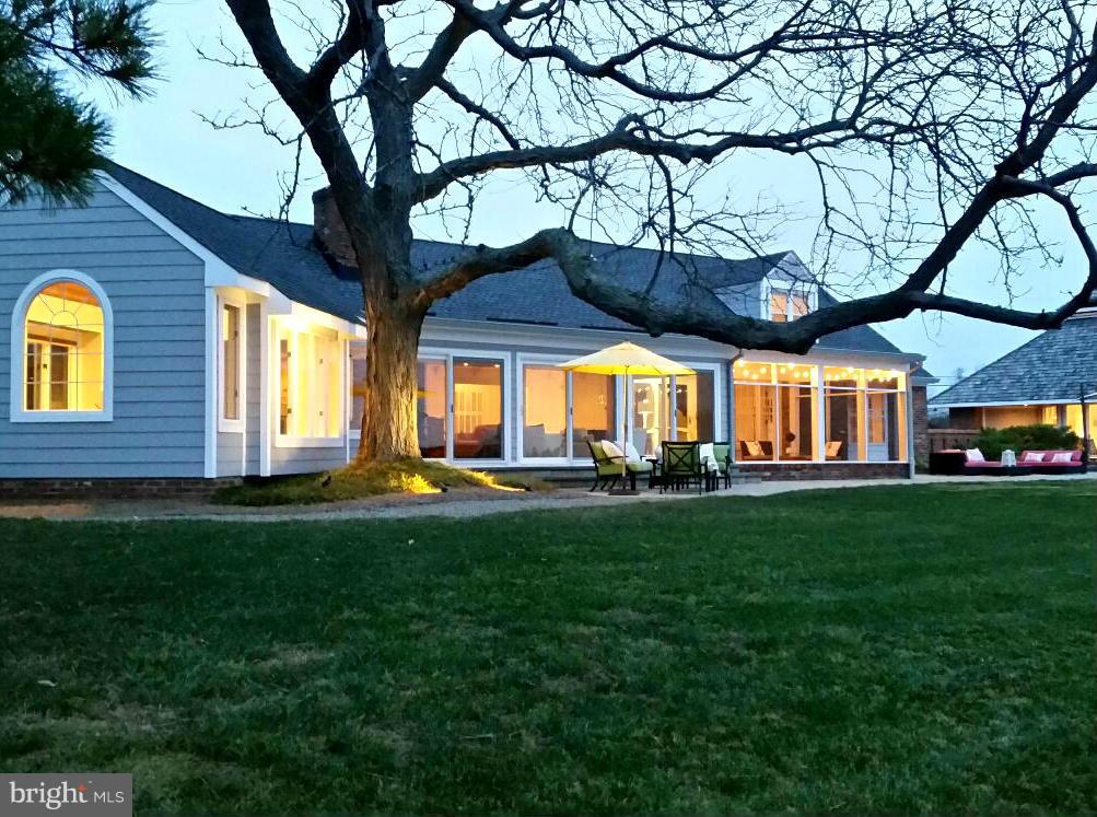 QUEEN ANNE COLONY - Residential