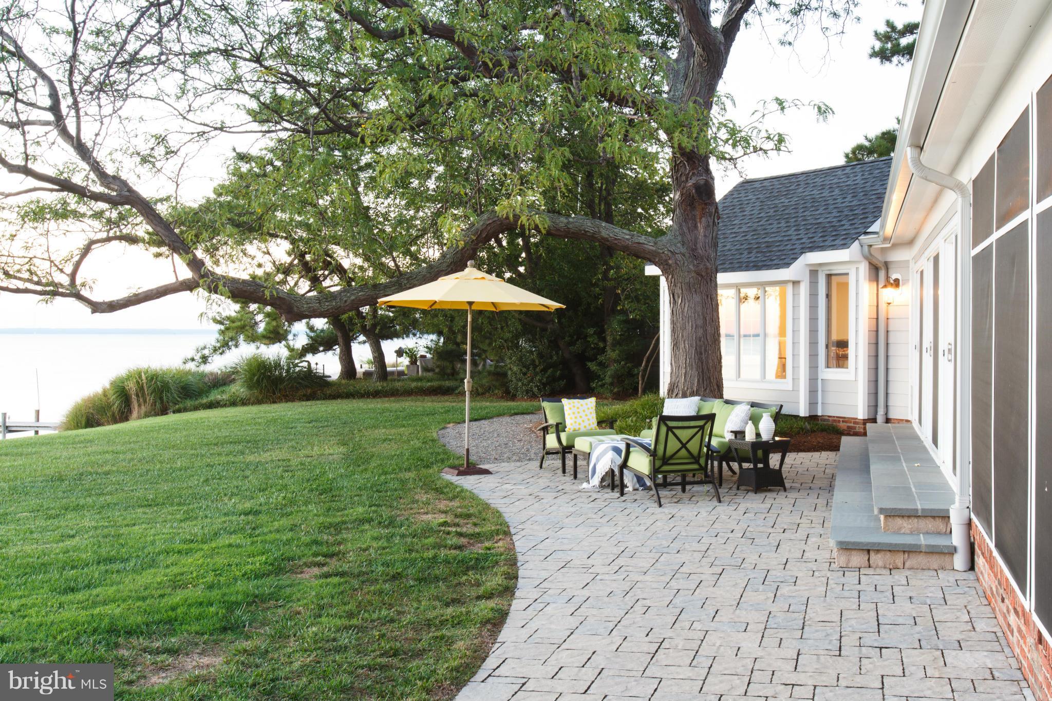 QUEEN ANNE COLONY - Residential