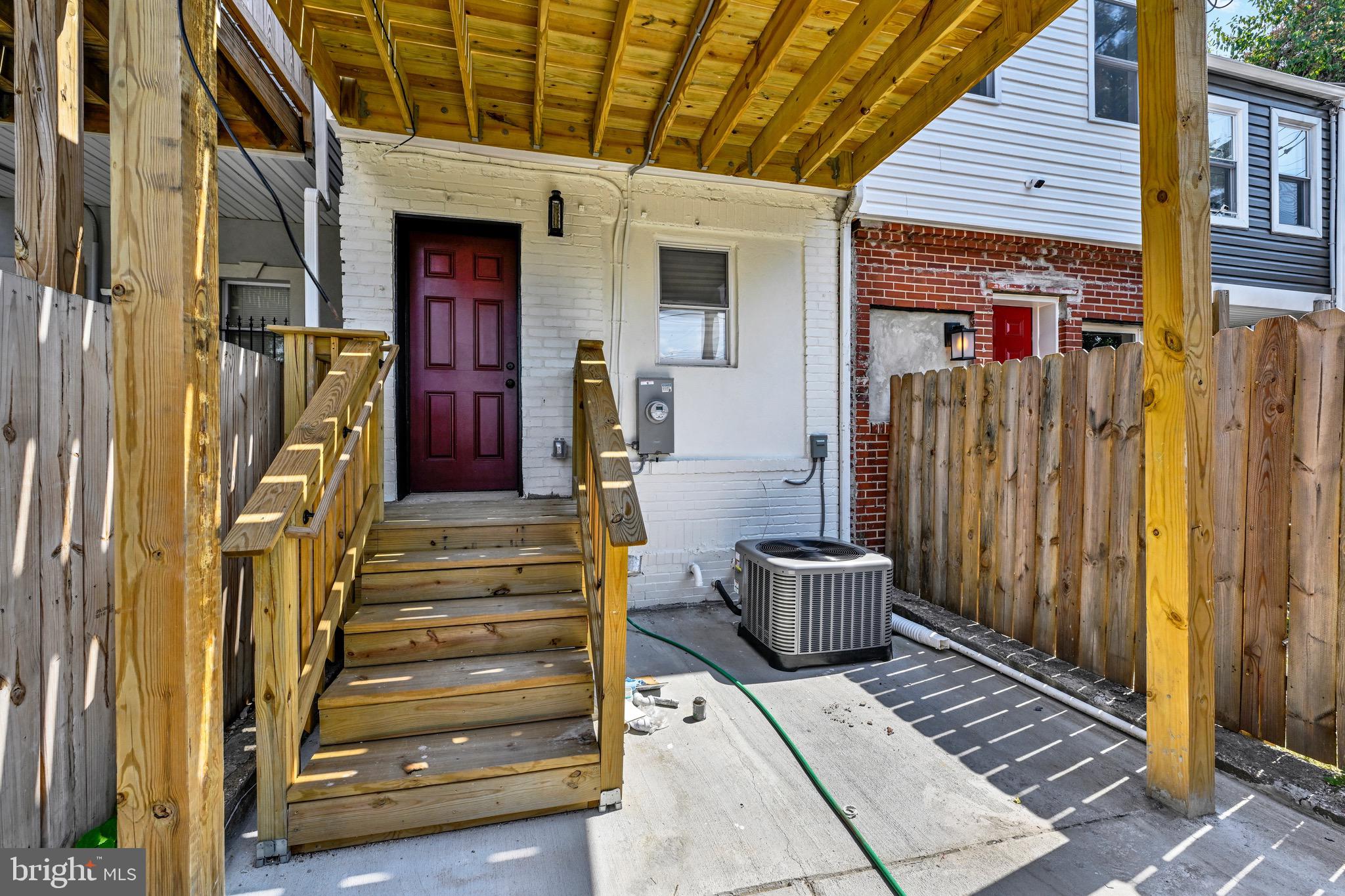 BIDDLE STREET - Residential