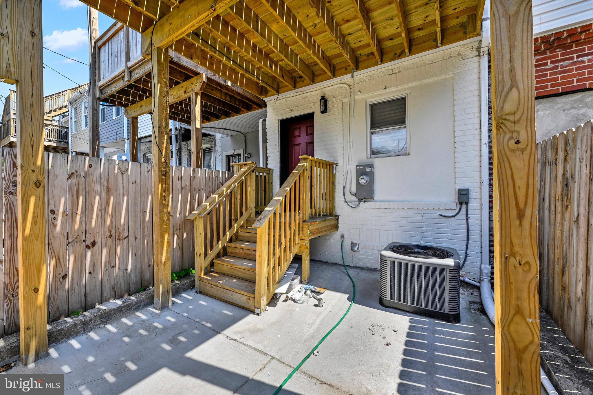 BIDDLE STREET - Residential